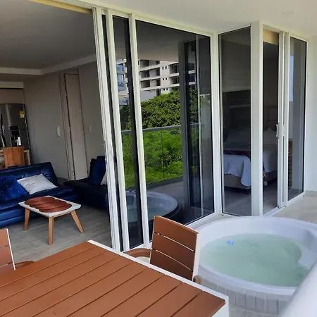 Luxury Dominique Cartagena